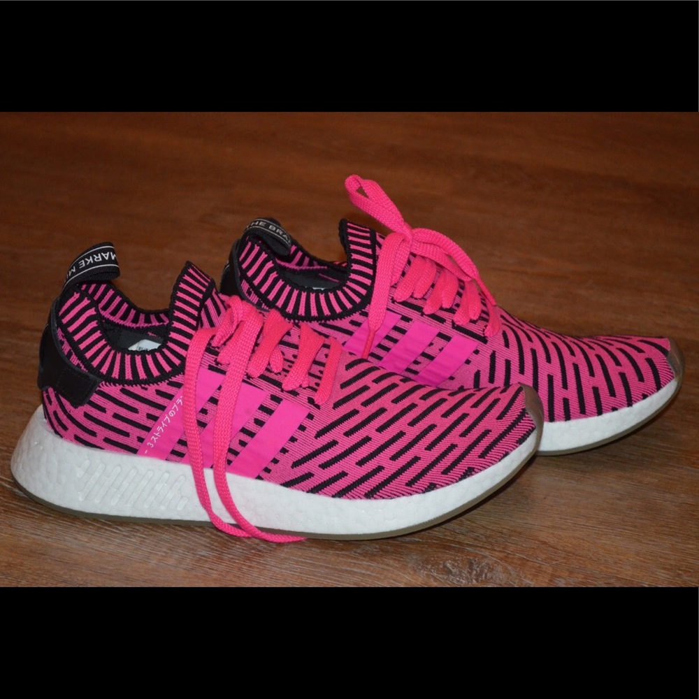 NEW! NMD R2 Pink Adidas Japan Men’s Shoe Primeknit